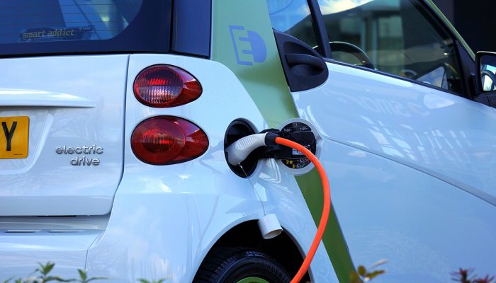 La UE ayuda e incentiva la instalación de puntos de recarga para vehículos eléctricos
